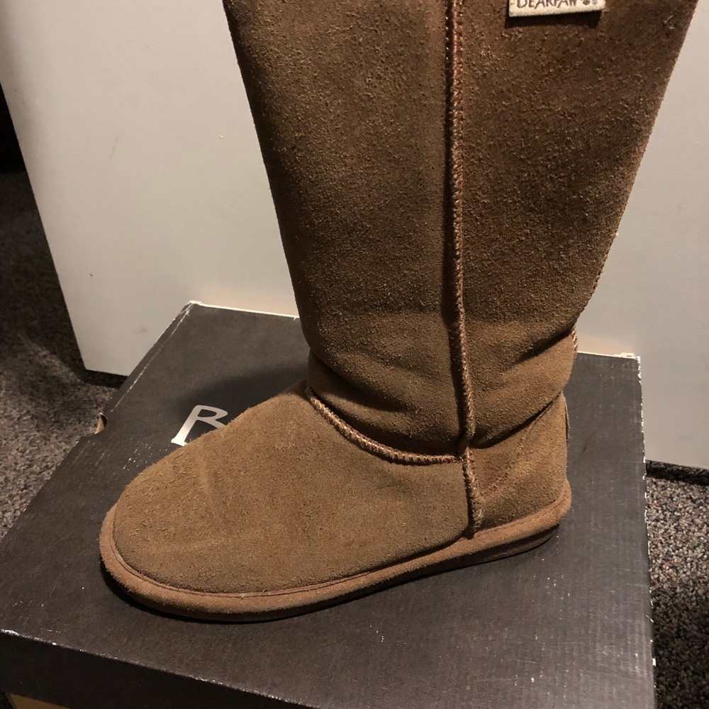 BEARPAW BOOTS